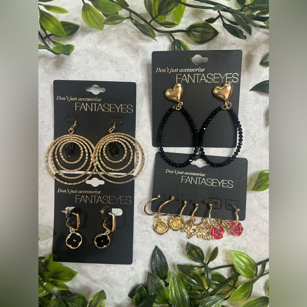 Six Pair New Fantaseyes Earrings, Pierced